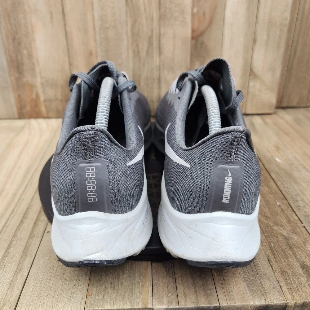 Nike Air Zoom Pegasus 37 Mens size 11.5 Grey White Running Shoes BQ9646-009